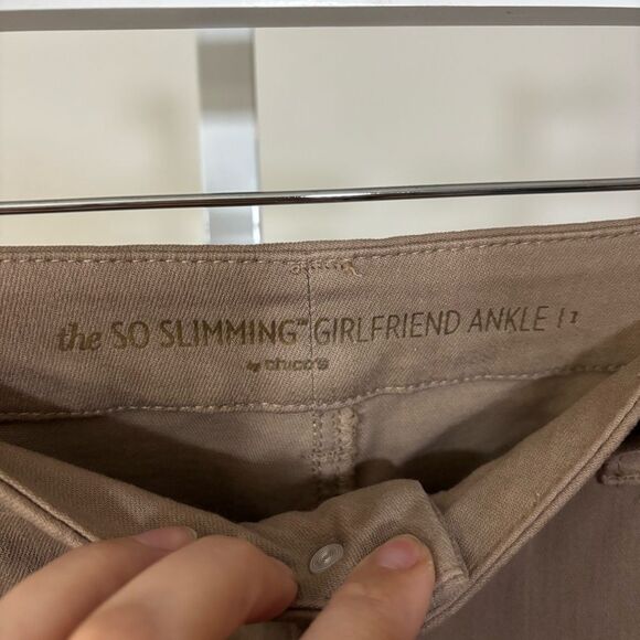 CHICOS so slimming girlfriend jeans size 1 Women's Jeans (women’s 8) - Picture 5 of 9